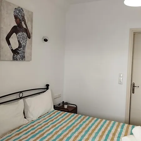 Thiseas 2 Apartment *