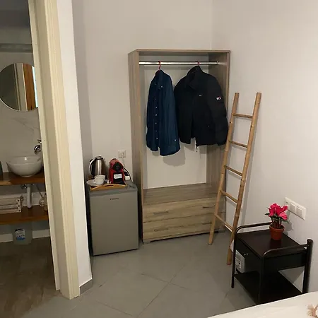 Apartment Thiseas 2 *