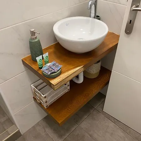 Appartamento Thiseas 2